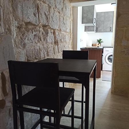 Beautiful 1-Bed Apartment In Hal Qormi Exteriör bild